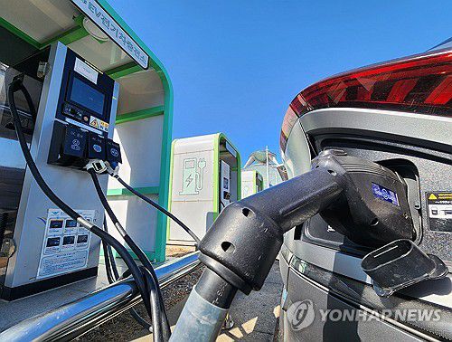 전기차 배터리 충전[연합뉴스 자료사진]