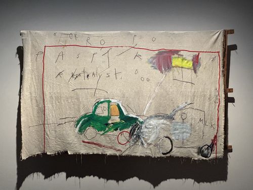 '자동차 충돌'     (서울=연합뉴스) 김예나 기자 = 22일 서울 동대문디자인플라자(DDP)에서 공개된 '장 미셸 바스키아: 과거와 미래를 잇는 상징적 기호들' 특별전에서 바스키아가 1980년에 완성한 '무제'(자동차 충돌)가 전시돼 있다. 2025.9.22     yes@yna.co.kr