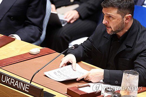 안보리 발언하는 젤렌스키 우크라 대통령[뉴욕 AFP=연합뉴스. 재판매 및 DB 금지]