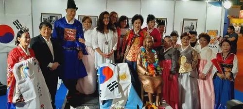 제49회 부에노스아이레스 국제도서박람회 소녀상 제막식 행사[아르헨티나 한인회 제공. 재판매 및 DB 금지]