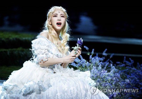 뮤지컬 '마리 앙투아네트' 중 한 장면[EMK뮤지컬컴퍼니 제공. 재판매 및 DB 금지]