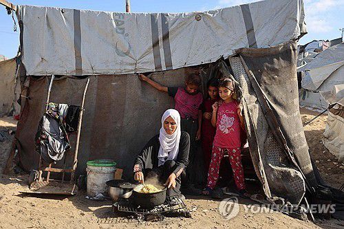 가자지구 전쟁으로 난민이 된 팔레스타인인[AFP 연합뉴스 자료사진. 재판매 및 DB 금지]