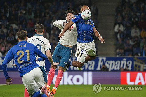 오비에도와 에스파뇰의 라리가 경기 장면.[EPA=연합뉴스]