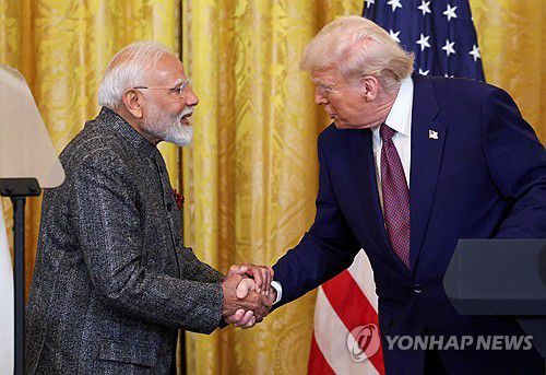 모디 인도 총리(왼쪽)와 트럼프 미국 대통령[로이터 연합뉴스 자료사진. 재판매 및 DB 금지]