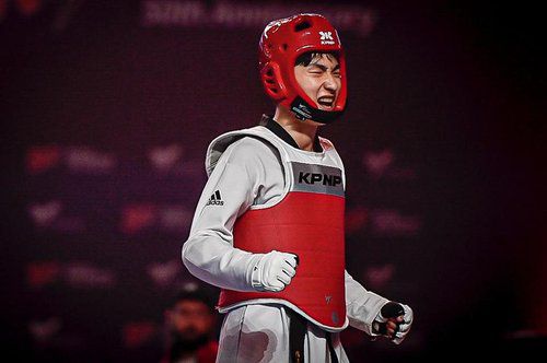 태권도 배준서, 세계선수권 우승(서울=연합뉴스) 배준서가 30일(현지시간) 아제르바이잔 바쿠 크리스털홀에서 열린 2023 세계태권도선수권대회 남자 58㎏급 결승에서 러시아 출신 개인중립자격선수인 게오르기 구르트시에프를 라운드 점수 2-0으로 꺾고 우승한 뒤 기뻐하고 있다. 2023.5.31 [세계태권도연맹 제공. 재판매 및 DB 금지] photo@yna.co.kr