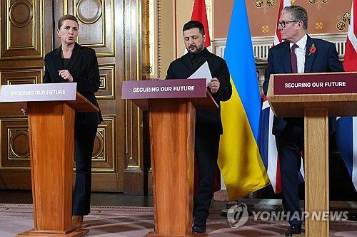 24일 런던에서 열린 의지의 연합 회의 후 기자회견[AFP 연합뉴스 자료사진. 재판매 및 DB 금지]