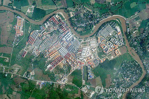 미얀마 범죄단지 'KK파크'지난 9월 18일(현지시간) 위성 촬영된 미얀마 동남부 카인주 미야와디 지역의 태국과 국경 지대에 위치한 범죄단지 'KK파크'의 모습. 2025.10.29 [AFP 연합뉴스 자료사진. 재판매 및 DB 금지]