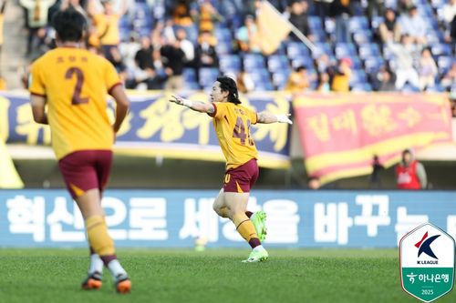 골 세리머니 하는 광주 신창무.[한국프로축구연맹 제공. 재판매 및 DB 금지]
