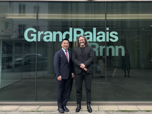 2024년 10월 협의 당시 모습 왼쪽부터 정용석 국립박물관문화재단 사장, 장 폴 베시에르 오르소니 그랑팔레 알엠엔(GrandPalais Rmn) 국제협력 부이사 [국립박물관문화재단 제공. 재판매 및 DB 금지]
