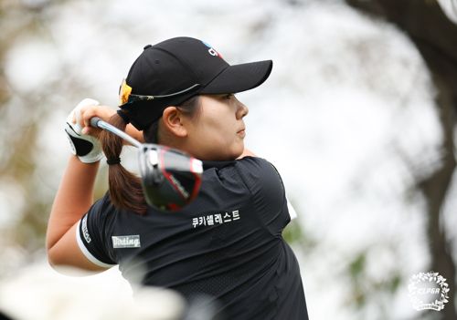 티샷하는 홍정민[KLPGT 제공. 재판매 및 DB 금지] photo@yna.co.kr