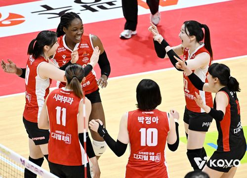 득점 후 기뻐하는 페퍼저축은행[한국배구연맹 제공. 재판매 및 DB 금지]