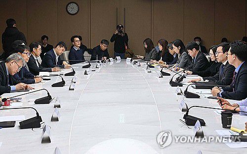 통상교섭본부장, 제51차 통상추진위원회 주재(서울=연합뉴스) 여한구 산업통상부 통상교섭본부장이 17일 서울 중구 대한상공회의소에서 제51차 통상추진위원회를 주재하고 있다. 2025.11.17 [산업통상부 제공. 재판매 및 DB 금지] photo@yna.co.kr