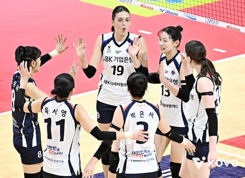 득점 후 기뻐하는 IBK기업은행 선수들[한국배구연맹 제공. 재판매 및 DB 금지]