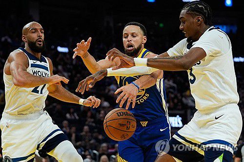 NBA 골든스테이트와 미네소타의 경기 모습. [AP=연합뉴스]