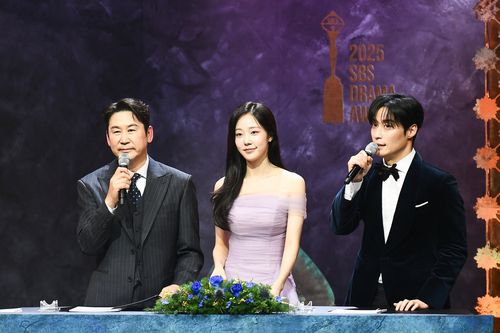 2025 SBS 연기대상 진행자 신동엽·채원빈·허남준[SBS 제공. 재판매 및 DB 금지]