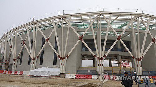 모습 드러낸 신축 전주야구장·육상경기장[촬영 : 김동철]