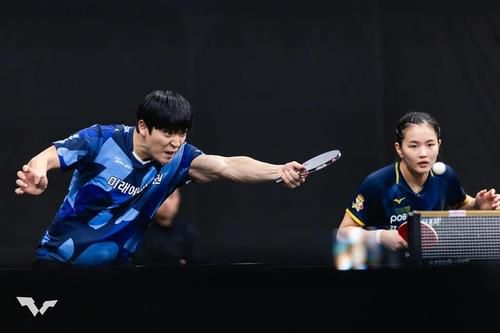 WTT 스타 컨텐더 도하 혼합복식에 나선 박강현(왼쪽)과 김나영[WTT 인스타그램 캡처. 재판매 및 DB 금지]