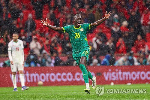 골세리머니를 펼치는 세네갈의 파페 게예[AFP=연합뉴스]