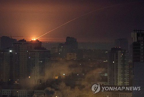 러시아 드론 요격하는 우크라이나 군[로이터 연합뉴스 자료사진. 재배포 및 DB 금지]