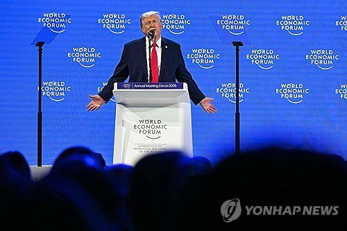 다보스 포럼에서 연설하는 도널드 트럼프 미 대통령[스위스 다보스 AFP=연합뉴스. 재판매 및 DB 금지]