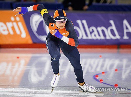 스피드스케이팅 여자 500ｍ 세계기록 보유자 펨케 콕[AP=연합뉴스 자료사진]