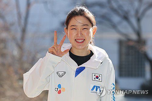 김민선 '세 번째 올림픽을 향해'(서울=연합뉴스) 서대연 기자 = 2026 밀라노·코르티나담페초 동계올림픽 출전을 앞둔 스피드스케이팅 김민선이 8일 서울 노원구 태릉선수촌에서 포즈를 취하고 있다. 2026.1.8 dwise@yna.co.kr