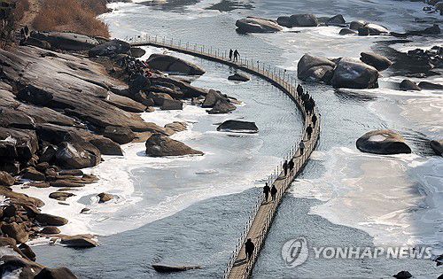철원 한탄강 얼음 트레킹 축제[촬영 양지웅]