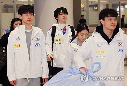 귀국하는 차준환(영종도=연합뉴스) 한종찬 기자 = 중국 베이징에서 열린 4대륙선수권대회를 마친 피겨 스케이팅 대표팀 차준환을 비롯한 선수들이 26일 인천국제공항을 통해 귀국하고 있다. 2026.1.26 saba@yna.co.kr