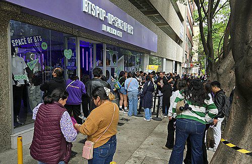 2025년 6월 멕시코시티 BTS 팝업 스토어에 몰린 인파[촬영 이재림 특파원. 연합뉴스 자료사진. 재판매 및 DB 금지]