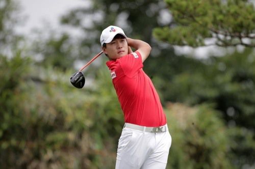 선두로 최종라운드를 맞게 된 김민규. [사진=KPGA]