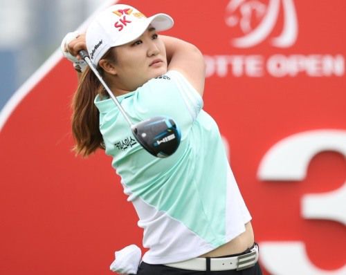 유해란의 드라이버 샷 피니시. [사진=KLPGA]