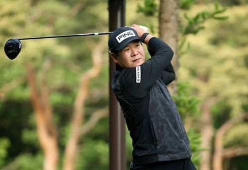 주흥철은 2016년에 NS홈쇼핑 군산CC 전북오픈, 현대해상 최경주 인비테이셔널에서 트로피를 들어 올리며 2승을 챙겼다. 군산CC에서 2승을 거둔 주흥철은 ‘군산 사나이’라는 애칭도 얻었다.