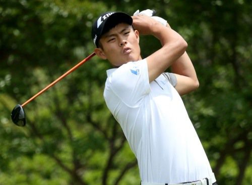장희민이 2번홀  티샷을 하고 있다. [사진=KPGA]