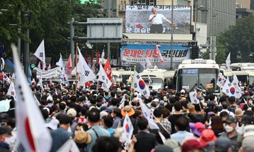 지난 15일 서울 광화문 일대에서 대규모로 열린 광복절 집회의 모습. 연합뉴스
