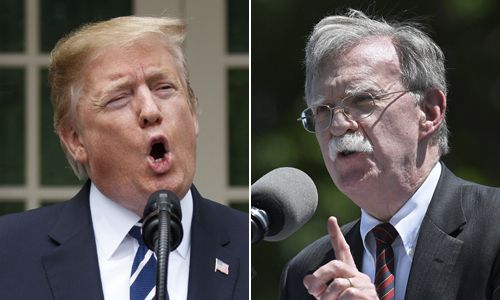 도널드 트럼프 미국 대통령(왼쪽)과 존 볼턴 전 백악관 국가안보보좌관. AP연합뉴스