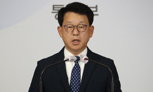 여상기 통일부 대변인이 19일 오전 정부서울청사 브리핑실에서 정례브리핑을 하고 있다. 연합뉴스