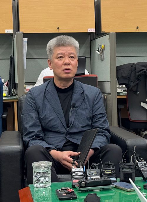 조대현 대전경찰청 형사기동대장이 25일 대전청 1층 기자실에서 국정자원 화재 원인에 대해 브리핑하고 있다. 강은선 기자