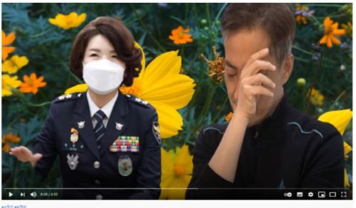 지난 26일 한 유튜브 채널에 올라온 송정애 대전경찰청장(좌측)과 손정민씨(우측) 아버지 손현씨/사진캡쳐=유튜브