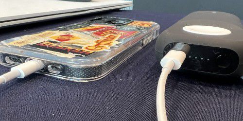 벨킨 고속 충전 보조배터리. /김휘권 기자