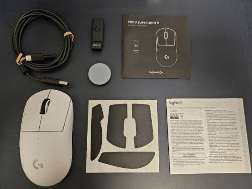 지슈라2 화이트 구성품. /김휘권 기자