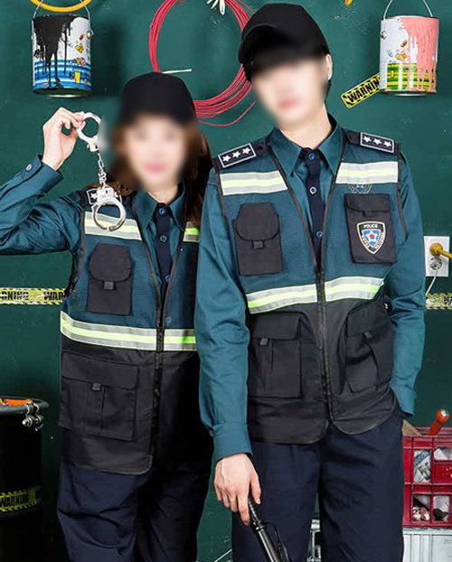 경찰복 유사 제복 판매 온라인 쇼핑몰 등에서 ‘폴리스 제복’이라며 판매 중인 경찰 코스튬. 언뜻 보면 실제 경찰복과 흡사하다. 온라인 쇼핑몰 캡처