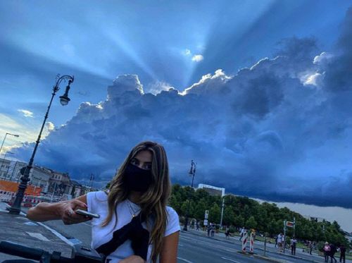 배우 나디아 파크스. 출처|톰 홀랜드 SNS