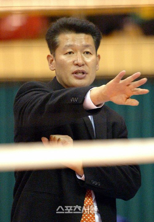 LG화재 사령탑 시절의 노진수 감독.김도훈기자