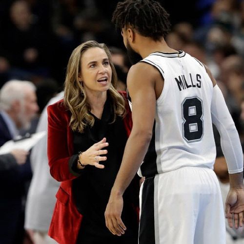 NBA 최초 정규직 여성 어시스턴트 코치 베키 해먼. 출처|해먼 베키 SNS