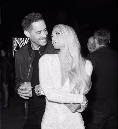 패리스 힐튼(오른쪽)과 그의 남자친구 카터 리움. 출처|패리스힐튼 개인 SNS