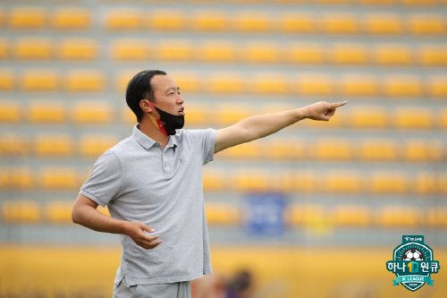 광주 박진섭 감독. 제공 | 한국프로축구연맹