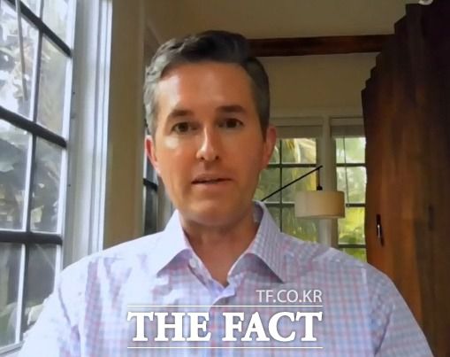 에릭 너탈 나인포인트 파트너스의 선임 포트폴리오 매니저가 CNBC 방송에 출현해 유가가 연내 배럴당 100달러에 이를 것이라고 말하고 있다. /CNBC 캡쳐