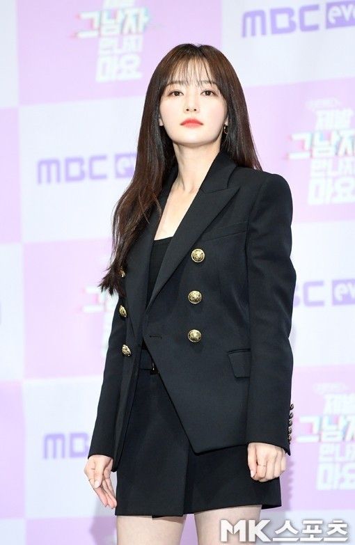 김히어라가 ‘학폭 의혹’을 해명한 가운데, 최근 학폭 논란으로 온라인을 뜨겁게 달궜던 송하윤 또한 다시 한 번 주목을 받고 있다.  / 사진 =김재현 기자