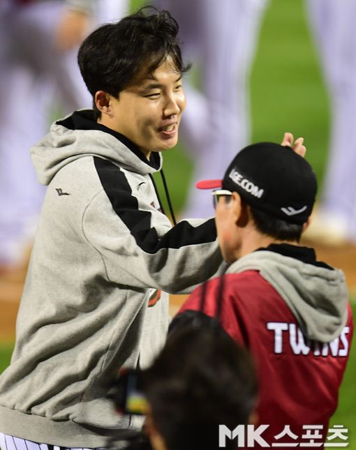 임찬규와 염경엽 감독. 사진=김재현 기자