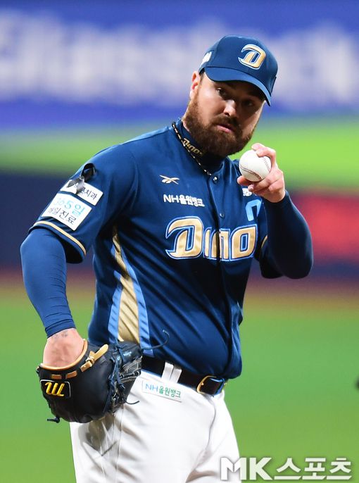 올 시즌 NC의 1선발로 낙점된 로건. 사진=김재현 기자